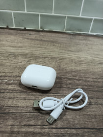 Навушники, гарнітури Наушники, гарнитуры ^/--/^ Бездротові Bluetooth навушники з зарядним кейсом 3835 ^_^^^ Беспроводные Bluetooth наушники с зарядным кейсом 3835 - фото фото фото