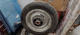 Комплектуючі Комплектующие ^/--/^ Диск с колесом для мотоцикла Dunlop D /--/ 404 180/70-15 /--/ M/C 76 /--/ H № 231104100 ^_^^^ Диск з колесом для мотоцикла Dunlop D /--/ 404 180/70-15 /--/ M/C 76 /--/ H No 231104100 - фото фото фото