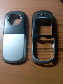 Інше  (Корпуса) Другое (Корпуса) ^/--/^ Корпус телефона Motorola С /--/ 650-срібло/чорний ^_^^^ Корпус телефона Motorola С /--/ 650-серебро/черный - фото фото фото