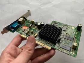 Відеокарти Видеокарты ^/--/^ ATI Radeon 9250 9200 PCI робоча раритетна лакована ^_^^^ ATI Radeon 9250 9200 PCI рабочая раритетная лакированная - фото фото фото