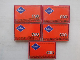 Музичні диски Музыкальные диски ^/--/^ Аудиокассета Agfa-gevaert C /--/ 90 Low-Noise 1978 г новая цена за 1 шт ^_^^^ Agfa-gevaert C /--/ 90 Low-Noise 1978 р. нова ціна за 1 шт - фото фото фото