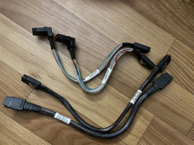 Кабелі Кабели ^/--/^ Кабели 4 /--/ шт. SAS SFF 8087 to SFF 8087 Оригинал ^_^^^ Кабелі 4 /--/ шт. SAS SFF 8087 to SFF 8087 Оригінал - фото фото фото
