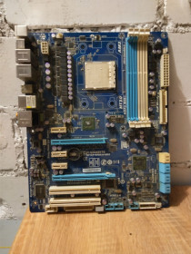 Материнські плати Материнские платы ^/--/^ Материнська плата GIGABYTE GA-890 /--/ XA-UD /--/ 3 НЕ РОБОЧА код.м /--/ 3737 ^_^^^ Материнская плата GIGABYTE GA-890 /--/ XA-UD /--/ 3 не рабочая код.м /--/ 3737 - фото фото фото