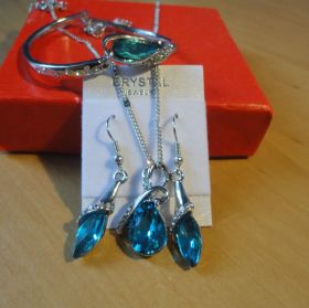 Набори Наборы ^/--/^ ОЧАРОВАНИЕ НАБОР КУЛОН СЕРЬГИ БРАСЛЕТ ПОЗОЛ /--/ 18 /--/ К Swarovski ^_^^^ ОЧАРУВАННЯ НАБІР КУЛОН СЕРГІ БРАСЛЕТ ПОЗОЛ /--/ 18 /--/ К Swarovski - фото фото фото