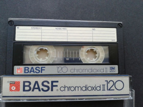 Касети Кассеты ^/--/^ Аудиокассета BASF Chromdioxid II 120 ^_^^^ Аудіокасет BASF Chromdioxid II 120 - фото фото фото