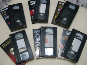 Бойовик / Триллер / Жахи Боевик / Триллер / Ужасы ^/--/^ Відеокасети VHS б&amp;#92;в домашня колекція, 180 и 240 хв. з фільмами ^_^^^ Видеокассеты VHS б&amp;#92; в домашняя коллекция, 180 и 240 мин. с фильмами - фото фото фото