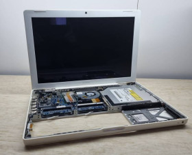 Інші моделі Другие модели ^/--/^ Ноутбук Apple MacBook A /--/ 1181 13.3&amp;quot; (2007) - несправний / під ремонт / на запчастини / донор комп ^_^^^ Ноутбук Apple MacBook A /--/ 1181 13.3&amp;quot; (2007) - неисправный / под ремонт / на запчасти / донор комп - фото фото фото