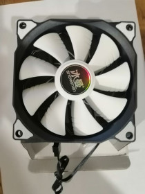 Системи охолодження Системы охлаждения ^/--/^ Кулер SnowMan 120 /--/ mm 4 /--/ pin PWM 1500 /--/ об. 12 /--/ cm 12 /--/ см 120 /--/ мм ШИМ вентилятор ^_^^^ Кулер SnowMan 120 /--/ mm 4 /--/ pin PWM 1500 /--/ об. 12 /--/ cm 12 /--/ см 120 /--/ мм ШІМ вентилятор - фото фото фото