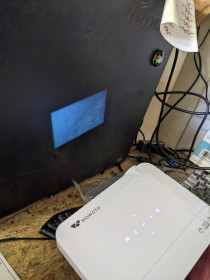 Проектори Проекторы ^/--/^ 2136 портативний світлодіодний  (LED) проектор WOWOTO  H /--/ 10 ^_^^^ 2136 портативный светодиодный (LED) проектор WOWOTO H /--/ 10 - фото фото фото
