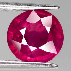 Рубін Рубин ^/--/^ Рубин натуральный  1.67 Ct. 6.6 x 6.6 x 3.9 mm ^_^^^ Рубін натуральний 1.67 Ct. 6.6 x 6.6 x 3.9 mm - фото фото фото
