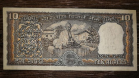 Індія Индия ^/--/^ 100-річчя Ганді. INDIA Індія 10 рупій 1969 - 1970 Підпис: L. K. Jha - 1-й випуск. ^_^^^ 100-летия Ганди. Индия 10 рупий 1969 - 1970 Подпись: L. K. Jha - 1-й выпуск. - фото фото фото