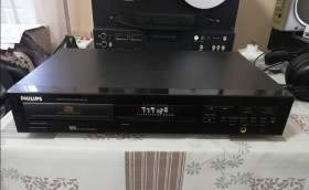Музикальні центри Музыкальные центры ^/--/^ Philips CD-720 / TDA /--/ 1545 /--/ A - фото фото фото