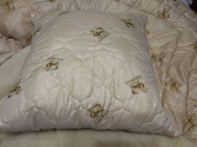 Подушки Подушки ^/--/^ Большие подушки на овчине 70*70 /--/ см ^_^^^ Великі подушки на вівчині 70 * 70 см - фото фото фото