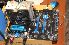 Комплекти для апгрейда Комплекты для апгрейда ^/--/^ Процессор AMD A /--/ 8-6600 /--/ K 3.9 /--/ GHz + Система охлаждения Zalman CNPS /--/ 10 /--/ X Optima + Материнская плата MSI &amp;quot;A /--/ 88 /--/ X-G /--/ 41 PC Mate&amp;quot; AMD A /--/ 88 /--/ X Socket FM /--/ 2/Socket FM /--/ 2+ + Оперативная память 4 /--/ Gb DDR /--/ 3 Kingston KVR /--/ 16 /--/ N /--/ 11 /--/ S /--/ 8/4. 90$ ^_^^^ Процесор AMD A /--/ 8-6600 /--/ K 3.9 /--/ GHz + Система охолодження Zalman CNPS /--/ 10 /--/ X Optima + Материнська плата MSI &amp;quot;A /--/ 88 /--/ X-G /--/ 41 PC Mate&amp;quot; AMD A /--/ 88 /--/ X Socket FM /--/ 2/Socket FM /--/ 2+ + Оперативна пам'ять 4 /--/ Gb DDR /--/ 3 Kingston KVR /--/ 16 /--/ N /--/ 11 /--/ S /--/ 8/4. 90$ - фото фото фото