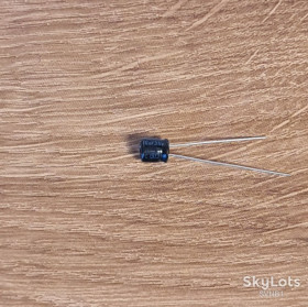Конденсатори Конденсаторы ^/--/^ 10 /--/ мкФ  35 /--/ В.  Jamicon 105°C ^_^^^ 10 /--/ мкФ 35 /--/ В. Jamicon 105 ° C - фото фото фото