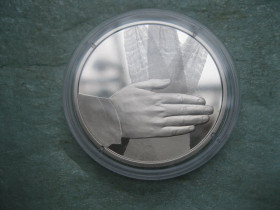Пам'ятні і ювілейні Памятные и юбилейные ^/--/^ Україна.5 грн. 2024 р. Країна супергероїв. Дякуємо медикам! ^_^^^ Украина. 5 грн. 2024 Страна супергероев. Спасибо медикам! - фото фото фото