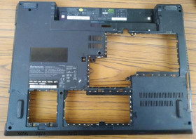 Корпуса Корпуса ^/--/^ Нижний корпус ноутбука Lenovo Thinkpad SL /--/ 500 ^_^^^ Нижній корпус ноутбука Lenovo Thinkpad SL /--/ 500 - фото фото фото