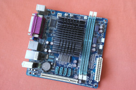 Материнські плати Материнские платы ^/--/^ Материнская плата Gigabyte GA-E /--/ 350 /--/ N Mini-ITX AMD E-350/HD 6310/DDR /--/ 3 ^_^^^ Материнська плата Gigabyte GA-E /--/ 350 /--/ N Mini-ITX AMD E-350/HD 6310/DDR /--/ 3 - фото фото фото
