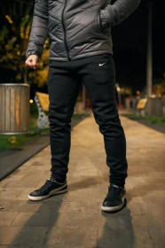 Штани Брюки ^/--/^ Брюки мужские из трехнитки утепленные Nike черные ^_^^^ Брюки чоловічі з тринітки утеплені Nike чорні - фото фото фото