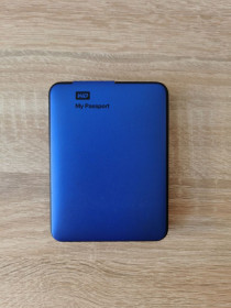 Зовнішні жорсткі диски Внешние жесткие диски ^/--/^ Корпус Western Digital My Passport 1 /--/ Tb   (WDBBEP /--/ 0010 /--/ BBL-01) Blue - для зовнішнього жорсткого диску HDD -  Оригінал ^_^^^ Корпус Western Digital Elements 1 /--/ Tb (WDBEP /--/ 0010 /--/ BBL-01) - Оригинал - фото фото фото
