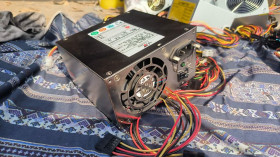 Блоки живлення Блоки питания ^/--/^ Блок живлення EMACS HG /--/ 2-5500 /--/ V 500 /--/ W ^_^^^ Блок питания EMACS HG /--/ 2-5500 /--/ V 500 /--/ W - фото фото фото