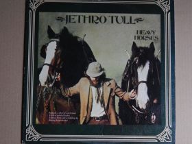 Платівки Пластинки ^/--/^ Jethro Tull ‎– Heavy Horses  (Chrysalis ‎– CHR-1175, US) EX+/NM- ^_^^^ Jethro Tull – Heavy Horses (Chrysalis – CHR-1175, US) EX+/NM- - фото фото фото