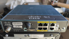 Маршрутизатори Маршрутизаторы ^/--/^ Роутер Cisco 819 /--/ G Router    (Cisco /--/ 819 /--/ G) ^_^^^ Роутер Cisco 819 Router (Cisco /--/ 819) - фото фото фото