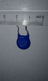 Конденсатори Конденсаторы ^/--/^ Конденсатор керамический 440-x /--/ 1 wyo 4 /--/ n /--/ 7 /--/ m ^_^^^ Конденсатор керамічний 440-x /--/ 1 wyo 4 /--/ n /--/ 7 /--/ m - фото фото фото