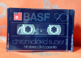 Касети Кассеты ^/--/^ Аудио кассета BASF Chromdioxid Super II 90 Германия 1979 ХРОМ запечатана ^_^^^ Аудіо касета BASF Chromdioxid Super II 90 Німеччина 1979 ХРОМ запечатана - фото фото фото