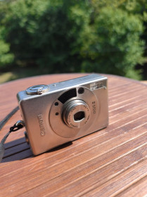 Вінтажні фотоапарати Винтажные фотоаппараты ^/--/^ Фотоаппарат Canon IXUS II ^_^^^ Фотоапарат Canon IXUS II - фото фото фото