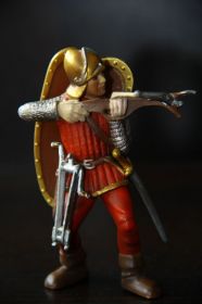 Фігурки, солдатики Фигурки, солдатики ^/--/^ рыцарь с арбалетом SCHLEICH 90-100 /--/ мм ФРГ ^_^^^ лицар з арбалетом SCHLEICH 90-100 /--/ мм ФРН - фото фото фото