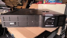 UPS, ИБП UPS, ИБП ^/--/^ Бесперебойник ИБП UPS TRIPP-LITE SmartPro UPS       (SMX /--/ 2200 /--/ XLRT /--/ 2 /--/ U) ^_^^^ UPS TRIPP-LITE SmartPro UPS (SMX /--/ 2200 /--/ XLRT /--/ 2 /--/ U) - фото фото фото