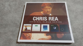 Музичні диски Музыкальные диски ^/--/^ Chris Rea - Original Album Series.  5 cd европейский запечатанный бокс ^_^^^ Chris Rea - Original Album Series. 5 cd європейський задрукований бокс - фото фото фото