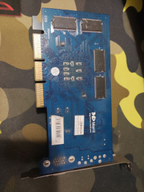 Відеокарти Видеокарты ^/--/^ Видеокарта Manli GeForce /--/ 2 MX-400 64 mb ^_^^^ Відеокарта Manli GeForce /--/ 2 MX-400 64 mb - фото фото фото