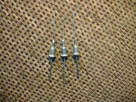 Діоди Диоды ^/--/^ КС /--/ 156 /--/ А Стабилитрон 5,6 /--/ В 3...55 мА ^_^^^ КС /--/ 156 /--/ А Стабілітрон 5,6 /--/ В 3...55 мА - фото фото фото