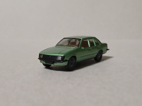 : : ^/--/^ Автомобіль OPEL RECORD E. HERPA 1:87 H /--/ 0  (11816.30/2+). ^_^^^ Автомобиль OPEL RECORD E. HERPA 1:87 H /--/ 0 (11816.30/2+). - фото фото фото