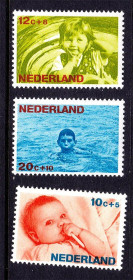 Балтійські країни Балтийские страны ^/--/^ ZM Нидерланды  1966 г  MNH  - дети ^_^^^ ZM Нідерланди 1966 MNH - діти - фото фото фото