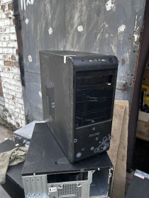 Корпуса Корпуса ^/--/^ Брендовый корпус HuntKey ATX № 241604104 ^_^^^ Брендовий корпус HuntKey ATX No 241604104 - фото фото фото