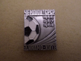 Спортивні Спортивные ^/--/^ значок спорт футбол Динамо Киев чемпион СССР 1966-1968 гг ^_^^^ значок спорт футбол Динамо Київ чемпіон СРСР 1966-1968 рр - фото фото фото