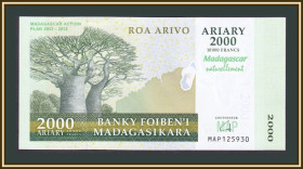 Мадагаскар Мадагаскар ^/--/^ Мадагаскар 2000 ариари 2007 P-93  (93 /--/ a) UNC ^_^^^ Мадагаскар 2000 аріарі 2007 P-93 (93 /--/ a) UNC - фото фото фото