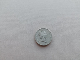 Єлизавета II (після ) Елизавета II (после ) ^/--/^ Монета 1 фунт Великобританія  1985 рік ^_^^^ Монета 1 фунт Великобритания 1985 год - фото фото фото