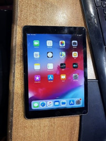 Apple iPad Apple iPad ^/--/^ Планшет Apple iPad Air Wi-Fi 16 /--/ GB A /--/ 1474 № 241305801 ^_^^^ Планшет Apple iPad Air Wi-Fi 16 /--/ GB A /--/ 1474 No 241305801 - фото фото фото