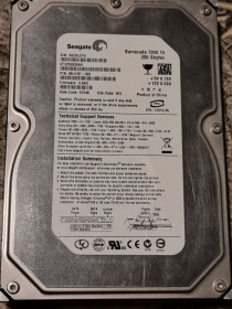 Жорсткі диски Жесткие диски ^/--/^ 92% hdd 3.5 250 гб seagate st /--/ 3250820 /--/ as 7200 59.4/60.1 жесткий диск сигейт ^_^^^ 92% hdd 3.5 250 гб seagate st /--/ 3250820 /--/ as 7200 59.4/60.1 жорсткий диск сигейт - фото фото фото