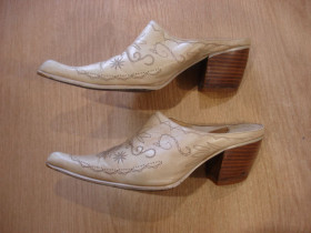 Туфлі Туфли ^/--/^ Кожаные туфли без пяток   (казаки)   RogStyle   36.5-37 р ^_^^^ Шкіряні туфлі без п'яток (козаки) RogStyle 36.5-37 р - фото фото фото