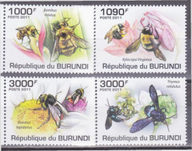 Бурунді Бурунди ^/--/^ Бурунди 2011 МЕДОНОСНАЯ ПЧЕЛА АПИКУЛЬТУРА НАСЕКОМЫЕ ФАУНА ПЧЕЛОВОДСТВО МЁД ЦВЕТЫ SW /--/ 1994-1997** MNH $9.42 !!! ^_^^^ Бурунді 2011 МЕДОНОСНА БОЛА АПІКУЛЬТУРА НАСЕКОМІ ФАУНА ПЧЕЛОВОДСТВО МЕД ЦВЕТИ SW /--/ 1994-7** MNH $9.43 - фото фото фото