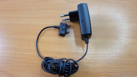 Зарядні пристрої Зарядные устройства ^/--/^ зарядний пристрій для Sony Ericsson ^_^^^ зарядное устройство для Sony Ericsson - фото фото фото