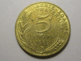 Франція Франция ^/--/^ Франция 5 сантимов 1979 года 3 /--/ П /--/ 915 ^_^^^ Франція 5 сантимів 1979 3 /--/ П /--/ 915 - фото фото фото