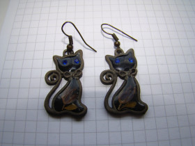 Ювелірні вироби, біжутерія Ювелирные изделия, бижутерия ^/--/^ Серьги-подвески в форме черных котов. ^_^^^ Сережки-підвіски у формі чорних котів. - фото фото фото