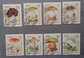 Флора Флора ^/--/^ ГДР 1974 г - Ядовитые грибы, гаш ^_^^^ НДР 1974 р. Отруйні гриби, гаш - фото фото фото