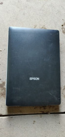 Сканери Сканеры ^/--/^ Планшетный сканер Epson Perfection V /--/ 19 № 220112 ^_^^^ Планшетний сканер Epson Perfection V /--/ 19 No 220112 - фото фото фото